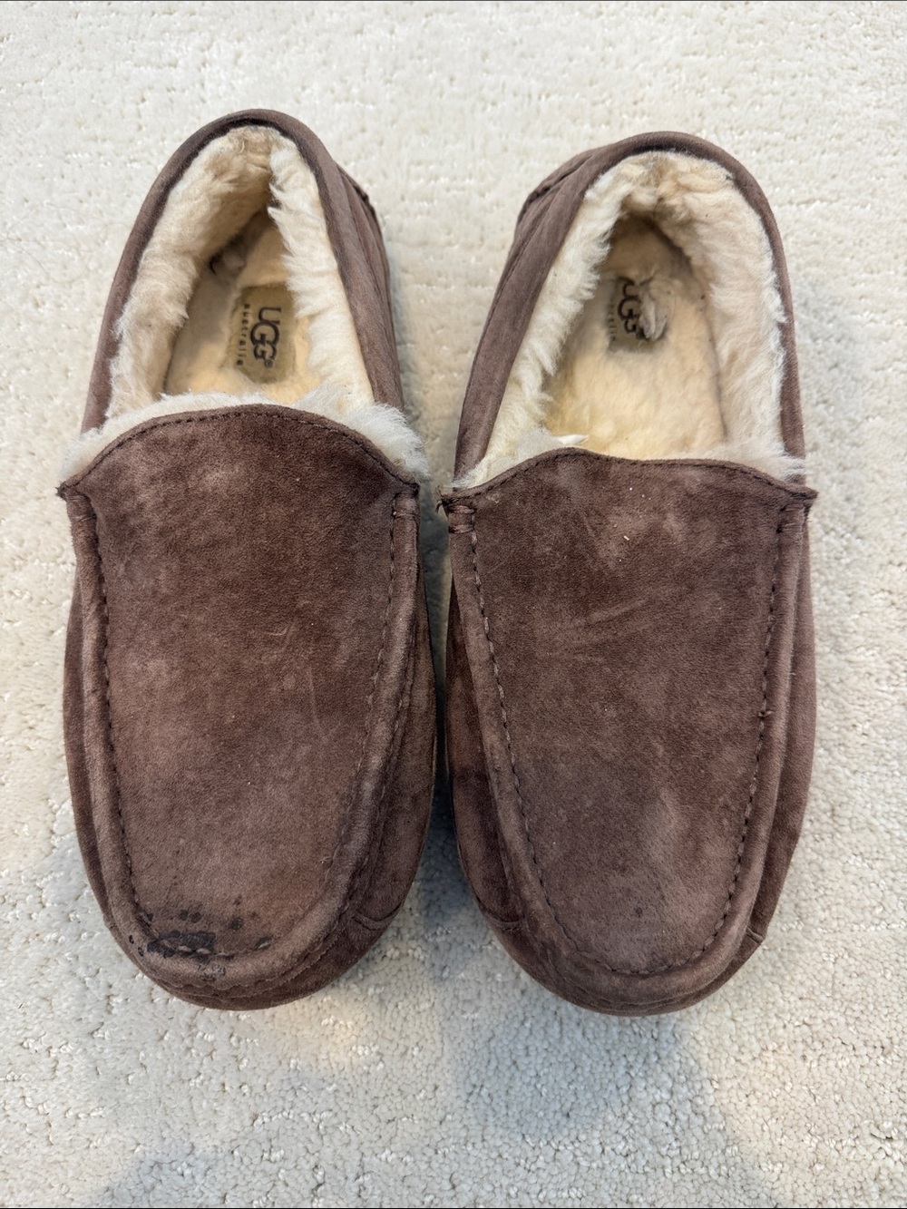 UGG Men’s Brown Suede Shearling Lined Slippers size 9